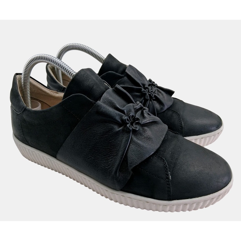 Miz Mooz Shoes Womens Size 9 Black Leather Slip On Bow Sneakers Casual Comfort